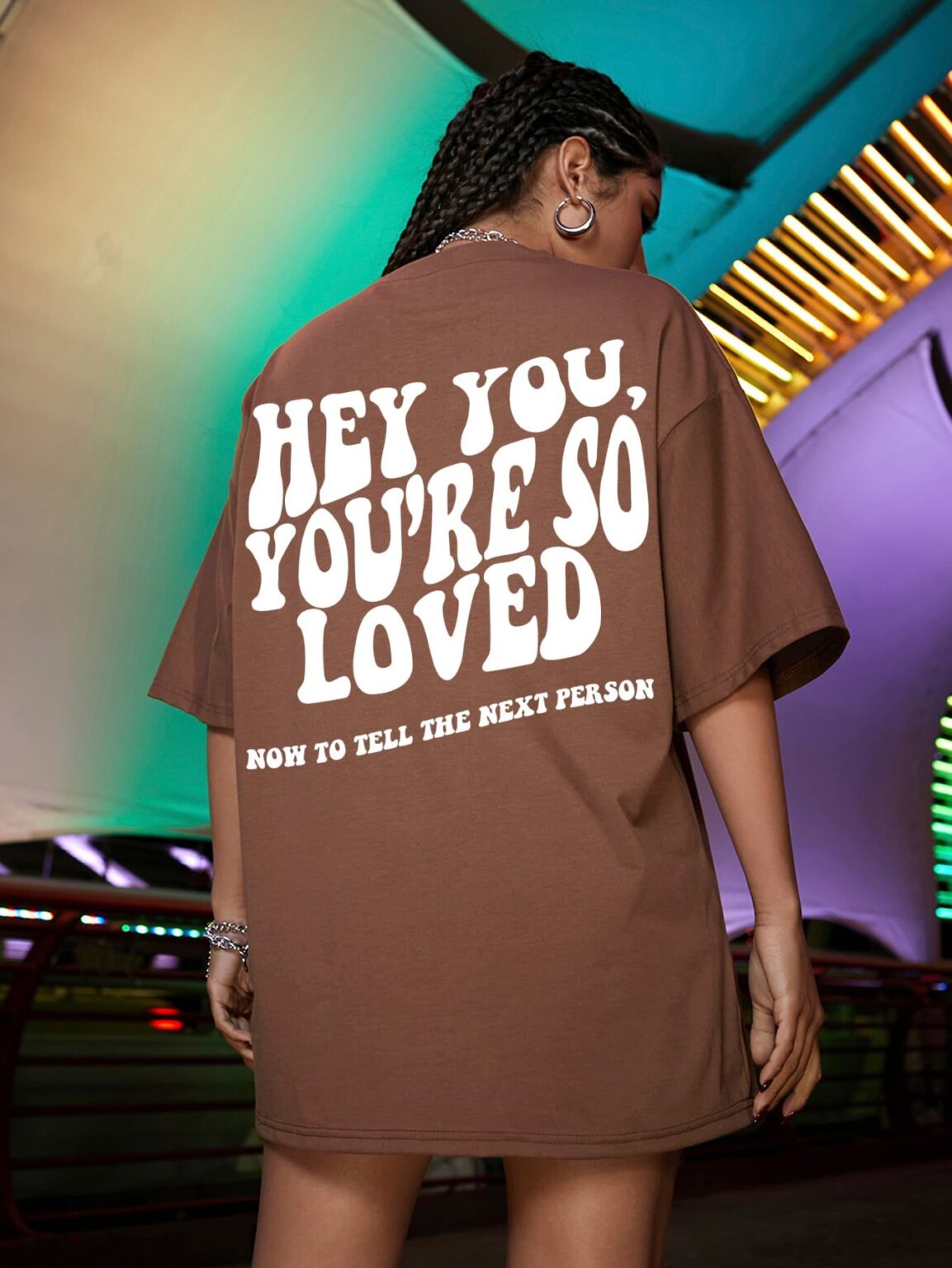 How To Style An Oversized T-shirt? Trendy Ideas for Men & Women