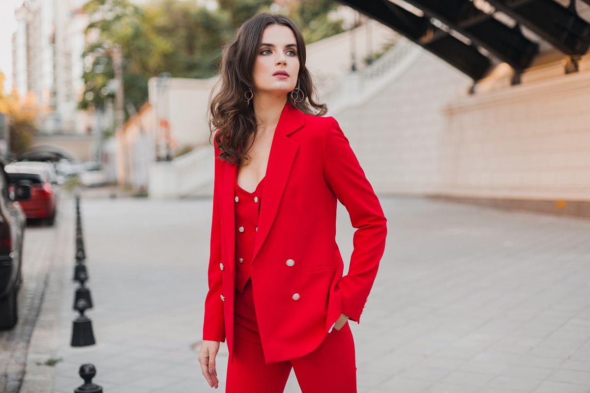 how-to-style-a-blazer-a-complete-styles-guide-for-women